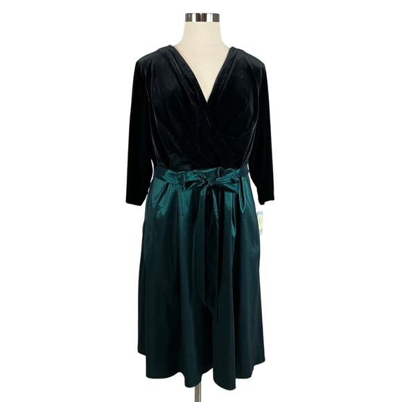 Alex Evenings Velvet A-Line Midi Cocktail Dress Black and Green Size 20W - Picture 1 of 15